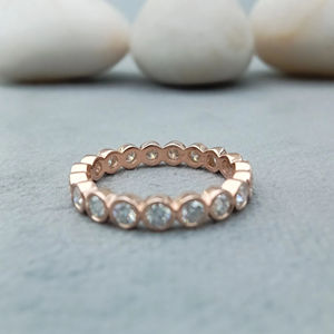 Anillo de Compromiso Moderno para Mujer con Diamante Cultivado en Laboratorio de Corte Brillante VVS, Oro Amarillo Sólido de 14K, Certificado y Chapado en Oro HALO - Product Image 1