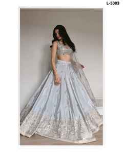 Lehenga de Seda Satén con Lentejuelas, Bordado Dori y Zari, Estilo Étnico Indio, para Bodas y Festivales, Lehenga Choli Pesada con Dupatta de Malla - Product Image 3