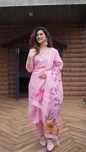 Juego de Kurti de algodón de 3 piezas de trabajo bordado para mujer, Ropa Étnica para mujer, Kurtas de verano con pantalón Kurta y Dupatta en India - Product Image 3