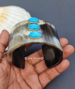 Brazalete de Cuerno de Búfalo para Mujer, Nuevo Diseño Recortado, Brazalete de Moda Natural, Colores Naturales, Diseño Bajo y Brillante - Product Image 2