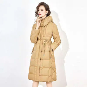 เสื้อดาวน์แจ็กเก็ตแฟชั่นสำหรับผู้หญิงที่2024คุณภาพระดับพรีเมียมหนาและอบอุ่นดีไซน์ทันสมัยสีสันที่หลากหลาย - Product Image 4