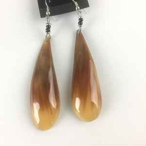 Pendientes de Cuerno de Búfalo de Alta Demanda para Mujeres y Niñas, Estilo Vintage para Bodas y Fiestas, Precio al por Mayor, Color y Tamaño Personalizables - Product Image 1