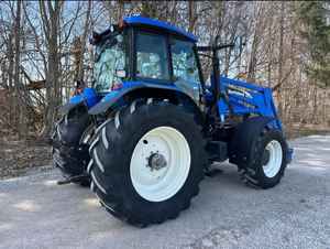 Machinerie agricole de tracteur Holland neuf et d'occasion du meilleur fournisseur avec chargeur et équipement agricole disponible à la vente - Product Image 4