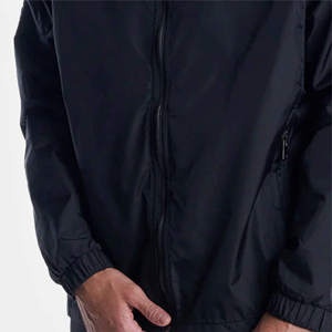 เสื้อแจ็กเก็ตมีฮู้ดสำหรับผู้ชายเสื้อโค้ชสำหรับใส่วิ่งกลางแจ้งผลิตตามสั่ง - Product Image 4