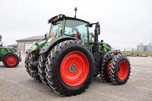 Mejor Precio Tractor Agrícola Fendt 724 2WD al por Mayor con Componentes Esenciales de Bomba y Caja de Cambios en Venta - Product Image 6