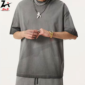 Conjuntos de 2 piezas de camisetas y pantalones cortos de manga corta OEM más vendidos, ropa informal, logotipo privado personalizado, marca de impresión DTG - Product Image 2