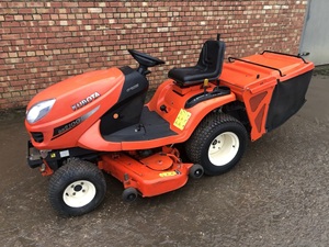 Kubotas Z231 Lawn Mower With Advanced Hydraulics And 21.5 HP Kawasaki Engine And 42 Inch Deck <b>For</b> Maximum Cutting Efficiency - Product Image 1