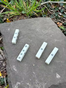 Dados Cuadrados de Hueso Pulidos Hechos a Mano Tradicionales, Material Natural Ecológico para Juegos de Mesa, Juegos Educativos y Coleccionistas - Product Image 5