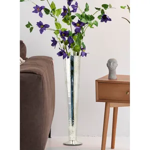 แจกันดอกไม้ตั้งโต๊ะดีไซน์ชายฝั่ง งานเหล็กประดิษฐ์ระดับพรีเมียม เป็นมิตรกับสิ่งแวดล้อม ผลิตด้วยมือ สไตล์โมเดิร์นหรูหรา โดย Zahid Exports - Product Image 3