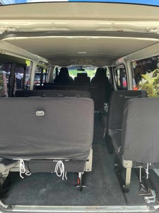 Toyota Hiace Commuter 3.0D Manual Usada en Perfecto Estado, Año 2018 - Product Image 2