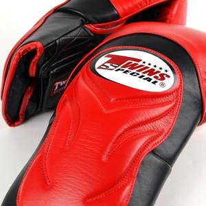 Gants de boxe Muay Thai en cuir Twins BGVL6 Noir Rouge Gants de boxe d'entraînement Rembourrage au dos des gants Pouce verrouillé - Product Image 4