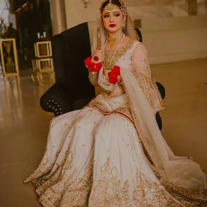 Conjunto Sharara Estilo Bollywood de Antra Lifestyle Designer, con Bordado Intenso y Lentejuelas de 5mm, Top, Dupatta de Georgette Sintética de Secado Rápido - Product Image 1