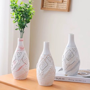 Vases en céramique - Luxe, haut standard, écologiques, options faites à la main pour la décoration de la maison et des hôtels, pour les tiges individuelles et les bouquets luxuriants - Product Image 1