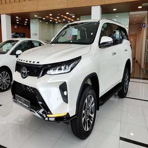 Pas d'accident Voitures SUV 2022 2023 Toyota Fortuner 4.0P AT 4X4 blanches d'occasion à vendre - Product Image 6