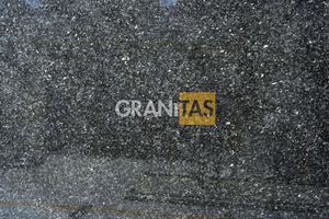 Plans de travail personnalisés pour cuisines et salles de bain en pierre naturelle - Comptoirs en granit poli Carrara Calacata préfabriqués, découpés sur mesure pour hôtels - Product Image 1