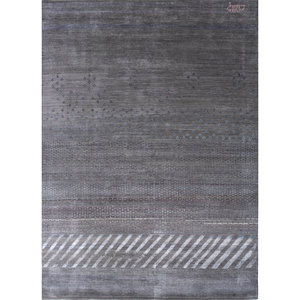 Tapis géométrique en laine et soie de bambou noué à la main Manchaha, gris et noir, rectangulaire, pour salon, couloir - Les-1305 - Product Image 1