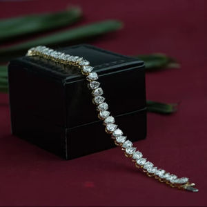 Stylish lab grown diamond moissanite pear bracelet customizable carat vs1 <b>gold</b> <b>rose</b> <b>gold</b> silver lightweight oem low moq b2b - Product Image 1