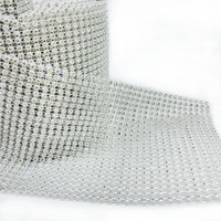 5mm 18 rangées de diamants blancs à fond noir strass en verre Support en plastique Net perceuse mode vêtements perceuses