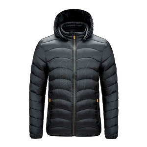 เสื้อแจ็คเก็ตพัฟเฟอร์มีฮู้ดสำหรับผู้ชาย ให้ความอบอุ่นและสบาย ผลิตจากผ้าโพลีเอสเตอร์/ไนลอน ซับในด้วยผ้าฝ้าย แห้งเร็วและระบายอากาศได้ดี - Product Image 1