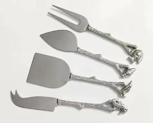 ชุดที่ปาดเนยชุดช้อนส้อมทำจากโลหะมีด้ามจับดีไซน์ไม้ไม่เหมือนใคร - Product Image 1