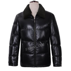 Blouson sport à la mode pour hommes avec col en fourrure de mouton amovible Bomber décontracté manteau d'hiver avec option OEM - Product Image 2