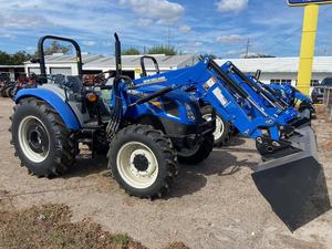 รถแทรกเตอร์มือสอง WorkMaster 75  45 แรงม้า เครื่องยนต์ Kubota สีฟ้า พร้อมที่ตักด้านหน้า ขาย - Product Image 4