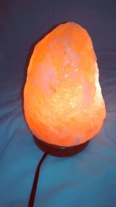 Lámpara de sal de forma Natural del Himalaya hecha a mano Feng Shui y estilo amor decoración del hogar artesanías naturales talladas para el hogar y el coche - Product Image 4