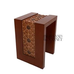 Table d'appoint en bois au design islamique moderne avec motifs géométriques étoilés ajourés et style arabe pour la décoration de maison de luxe - Product Image 1