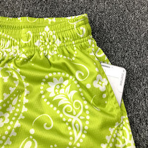 Shorts de sport personnalisés style streetwear hip hop, sublimation, jogger, basketball, shorts pour hommes, livraison DDP, couleur unie. - Product Image 4