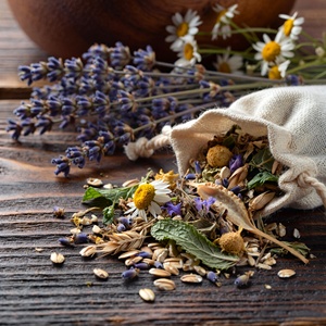Bolsa de Té de Baño Botánico PURE SLEEP |   Baño Relajante Nocturno con <span class=keywords><strong>Flores</strong></span> de Lavanda, <span class=keywords><strong>Flores</strong></span> de Manzanilla, Bálsamo de Limón y Copos de Avena - Product Image 4