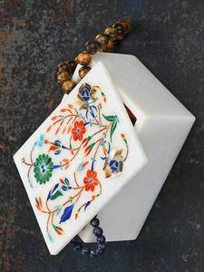 Joyero rectangular de mármol blanco hecho a mano de lujo de 4 pulgadas con trabajo de incrustación intrincado multicolor elegante piedra Natural - Product Image 2