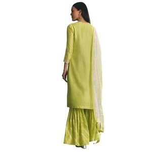 Costume de Kurta Sharara en soie russe verte avec Gotta Work Tenue de fête ethnique élégante pour femmes pour les célébrations de mariage - Product Image 4