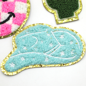 แผ่นปักผ้ากำมะหยี่ลายดอกไม้หัวใจวัสดุยางแผ่นปักอัดความร้อนออกแบบได้ตามต้องการสำหรับใช้หมวก - Product Image 2