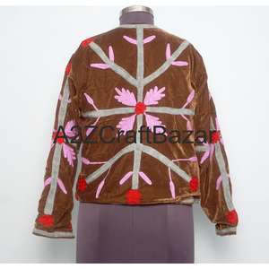 Chaqueta Corta de Invierno Estilo Bohemio con Diseño de Terciopelo Único y Étnico para Mujer, con Forro de Algodón y Bordado a Mano - Product Image 5