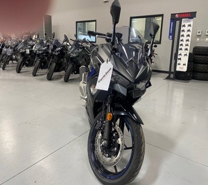 Motocyclettes neuves de haute qualité Kawasaki Ninja 500 ABS noires 2025 - Product Image 1