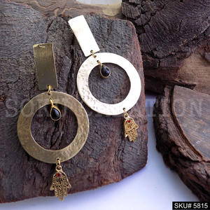 Accesorio de moda de declaración Pendientes colgantes y colgantes de piedras preciosas chapadas en oro con diseño de mano protectora SKU5815 - Product Image 2