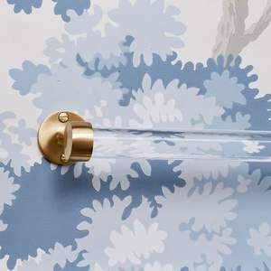 Elegante soporte de cortina de acrílico para cortinas de ventana de lujo con excelente artesanía y claridad - Product Image 1