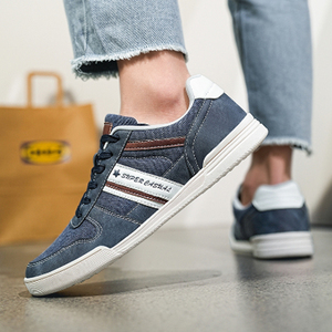 รองเท้าผ้าใบลำลองแบบ unisex น้ำหนักเบา ระบายอากาศได้ดี รองรับแรงกระแทก กันลื่น ดีไซน์ทันสมัย สปอร์ต เหมาะสำหรับเดิน วิ่ง ใส่สบายตลอดวัน - Product Image 3