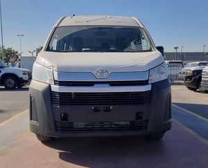Nuevo Autobús de Pasajeros Hiace Commuter 2026, Techo Alto, 2.8L Diésel, Euro 6, Transmisión Manual, Volante a la Izquierda, 13 Asientos - Product Image 3