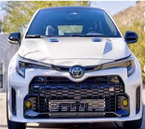 Auto Toyota GR Corolla Circuit Edition 2024 de Alta Calidad - Product Image 1