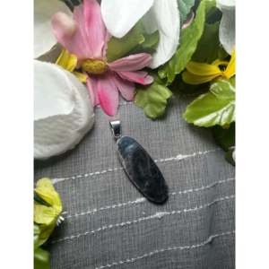 Pendentif en turquoise Kingman et argent sterling, fabrication Navajo, serti expertement - Product Image 6