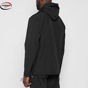 Venta al por mayor chándal de nailon Negro hombres logotipo personalizado impreso de talla grande conjuntos de entrenamiento transpirable cortavientos diseñadores de ropa de calle - Product Image 3