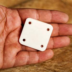 Agujas de Tejer de Hueso Hechas a Mano, Pulimentadas y Talladas para Decoración o Uso Natural - Product Image 1