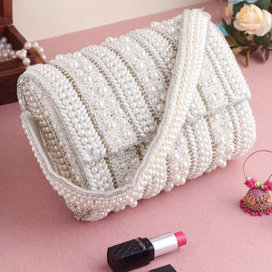 Bolso de mano con solapa de boda para mujer étnica con asa de cuentas bordada de gamuza para fiesta nupcial de La India - Product Image 1
