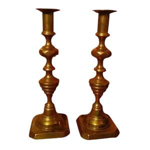 Portavelas de metal rústico con superficie texturizada artística para un estilo interior tradicional y moderno y una celebración festiva - Product Image 6