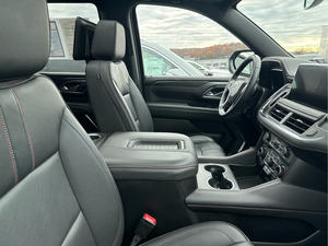 รถเชฟโรเลต ทาโฮ RST 4WD ปี 2024 ไมล์น้อย สภาพดีเยี่ยม  ตกแต่งด้วยชุดแต่งสีดำ ล้อขนาดใหญ่ - Product Image 6