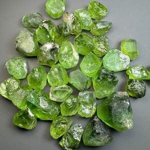 หินเพอริโดหยาบคุณภาพสูง1000กรัมเหมาะสำหรับการทำเครื่องประดับ - Product Image 3