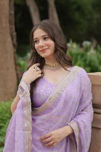 Pure Dyable Viscose Jacquard Lehenga Choli Lentejuelas bordadas Trabajo para bodas Fiestas y festivales Ropa India pakistaní - Product Image 3