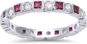 Bague éternelle sertie de pierres, alternant des rubis roses simulés ronds, bande en argent sterling 925 - Product Image 3