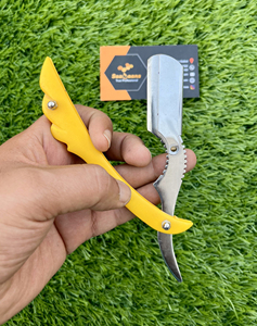 Maquinilla de afeitar recta de una sola hoja de acero inoxidable sostenible con logotipo personalizado Shavette Color amarillo para uso facial y corporal - Product Image 4